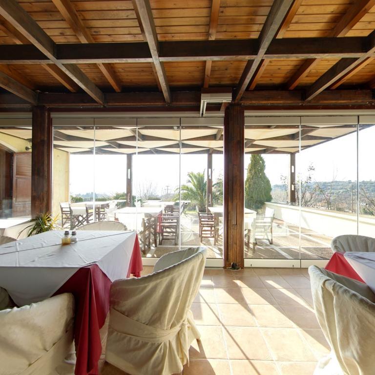 Rocabella Hellinikon Country Hotel Habitación foto